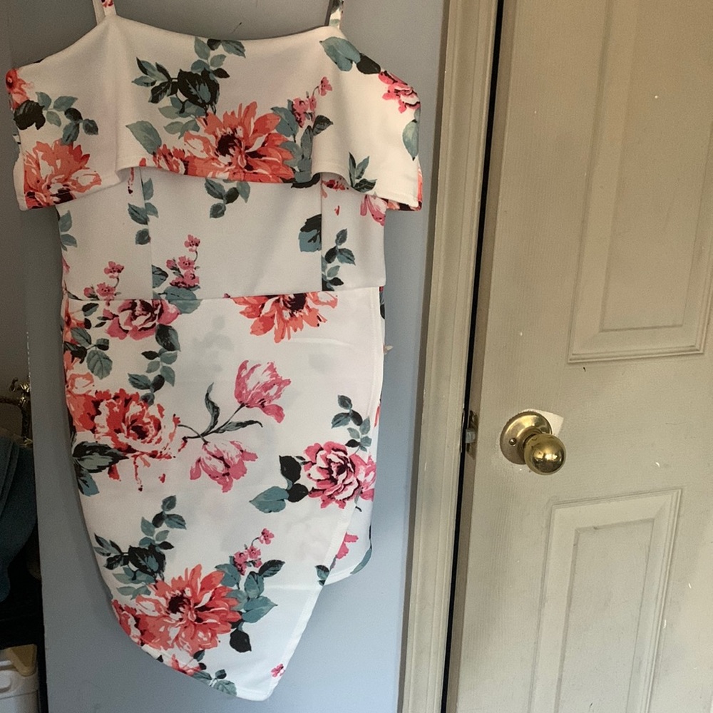 Flower print asymmetric skort